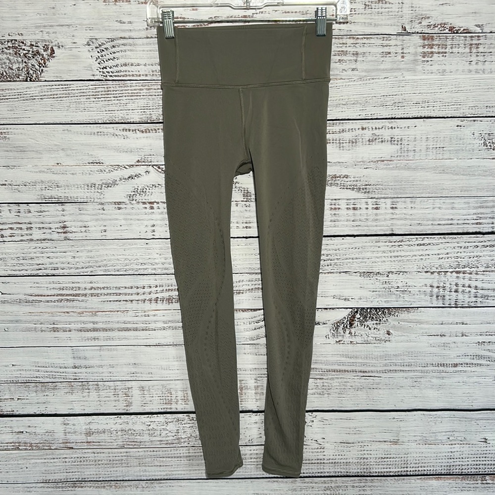 Lululemon Reveal Tight *Mindful Motion Carbon Dust Size 4 - Picture 6 of 16